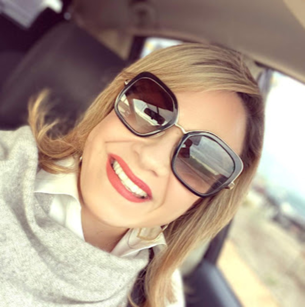 Meet your Posher, Viviana